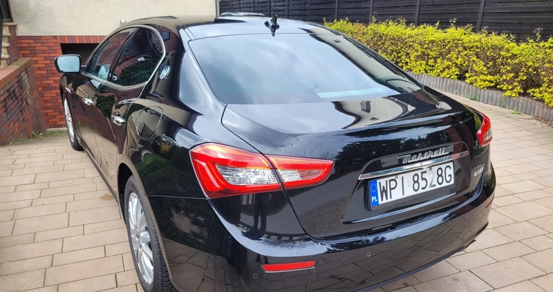Maserati Ghibli cena 95000 przebieg: 130000, rok produkcji 2014 z Piaseczno małe 211
